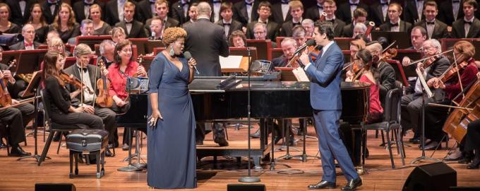 Seattle Symphony: Stuart Chafetz – Holiday Pops